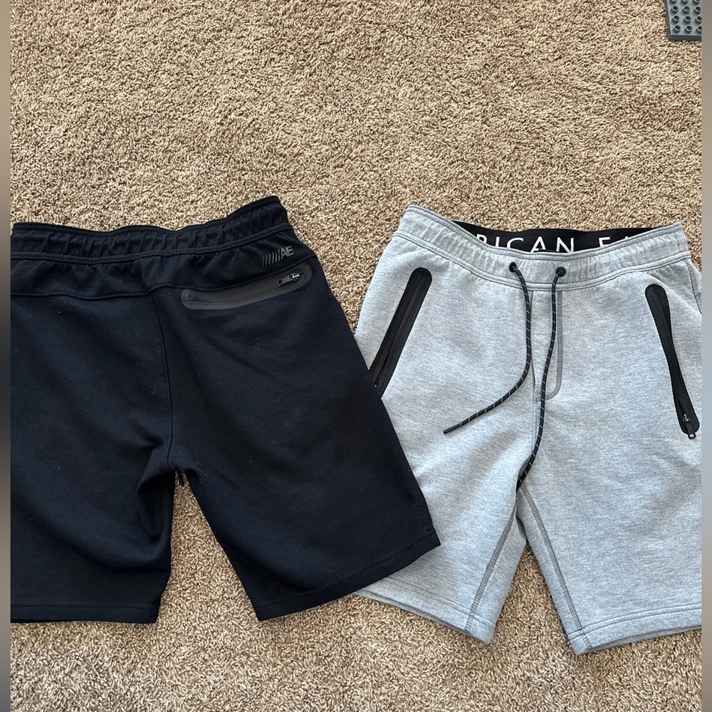 Mens (S) American Eagle shorts - Lot of 4